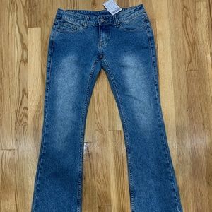 brandy melville jeans (new with tags)
